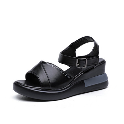 Ženske sandale s platformom i remenom od umjetne kože