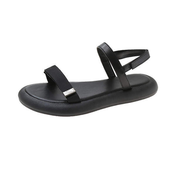 Običan model ženskih sandala sa ravnim đonom od eko kože