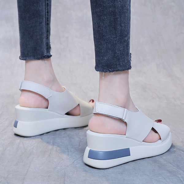 Moteriškos basutės su platforma 7,5 cm