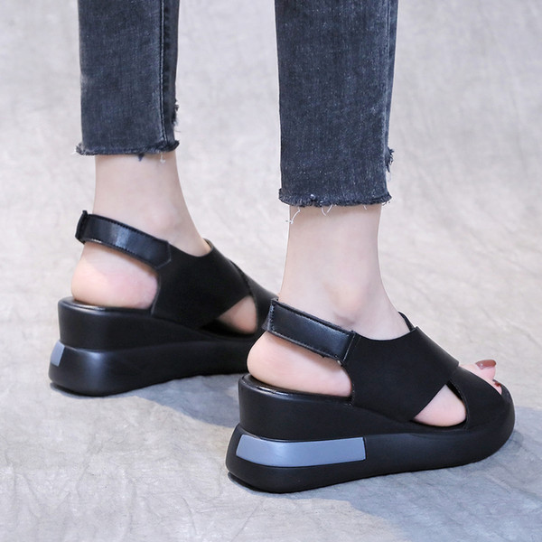 Moteriškos basutės su platforma 7,5 cm