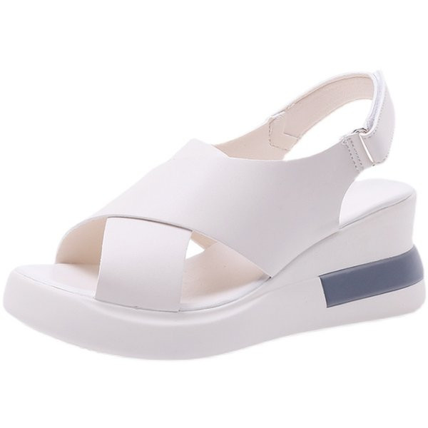 Moteriškos basutės su platforma 7,5 cm