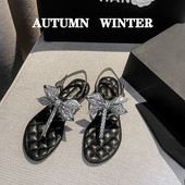 Naiste vabaaja paeltega sandaalid