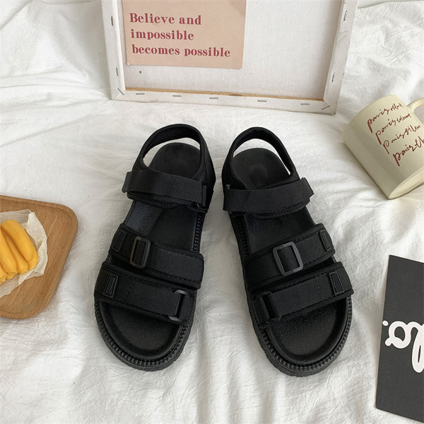 Spordi- ja vabaaja sandaalid tekstiilist rihmadega