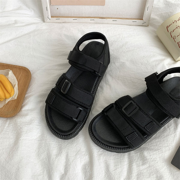 Spordi- ja vabaaja sandaalid tekstiilist rihmadega