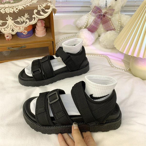 Ženske čiste sandale s čičak kopčanjem i ravnim potplatom