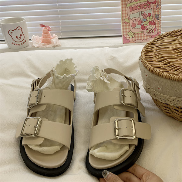 Naiste metallist pandlaga kunstnahast sandaalid uus mudel