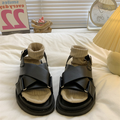 Γυναικεία casual πέδιλα με χιαστά λουράκια και αγκράφα