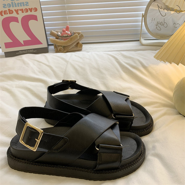 Γυναικεία casual πέδιλα με χιαστά λουράκια και αγκράφα