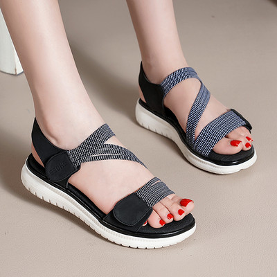 Ženske ležerne sandale s čičak kopčom i ravnim potplatom