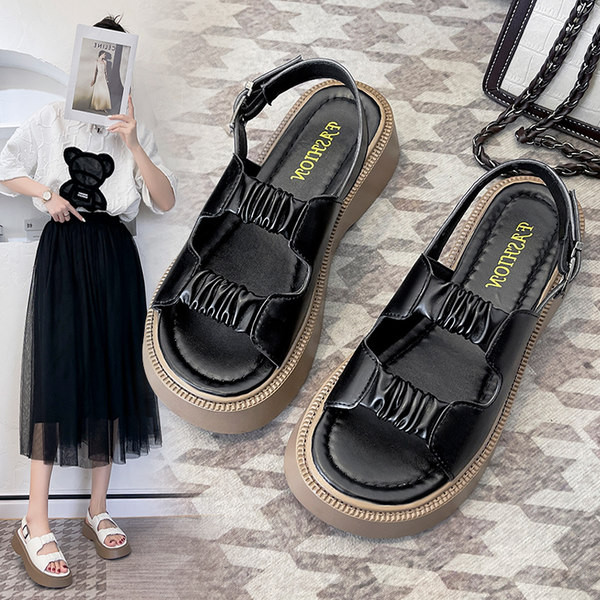 Ležerne ženske sandale od umjetne kože