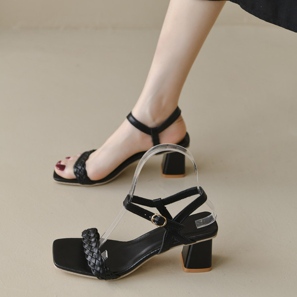 Ženske četvrtaste sandale s visokom petom 6,5 cm i metalnom kopčom