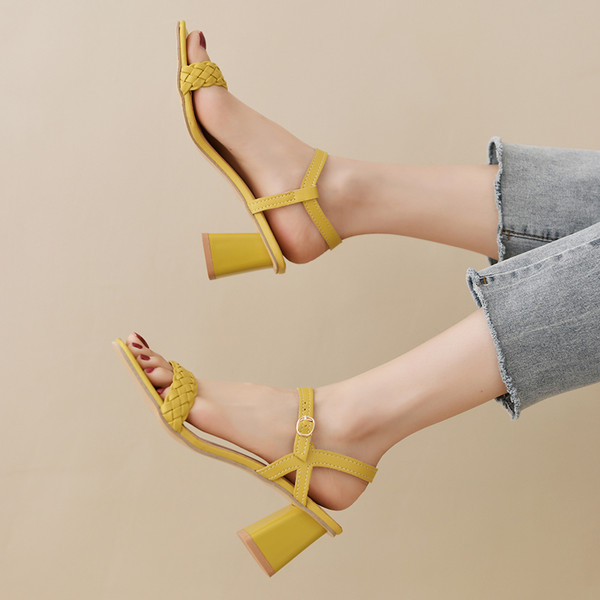 Ženske četvrtaste sandale s visokom petom 6,5 cm i metalnom kopčom