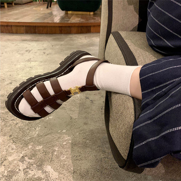 Ležerne ženske sandale s remenom od umjetne kože