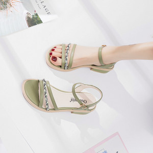 Naiste vabaaja sandaalid kandilisest nahast kandilise kontsaga