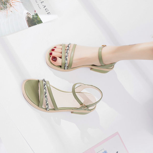 Naiste vabaaja sandaalid kandilisest nahast kandilise kontsaga