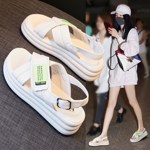 Kožne ženske sandale sa grbom i visokim potplatom 4 cm