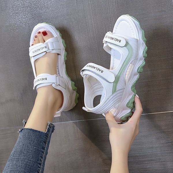 Ležerne sandale s čičkom i grubim potplatom