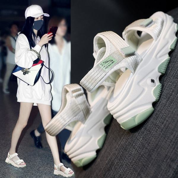 Ženske sandale s grubim potplatom i tekstilnim remenom