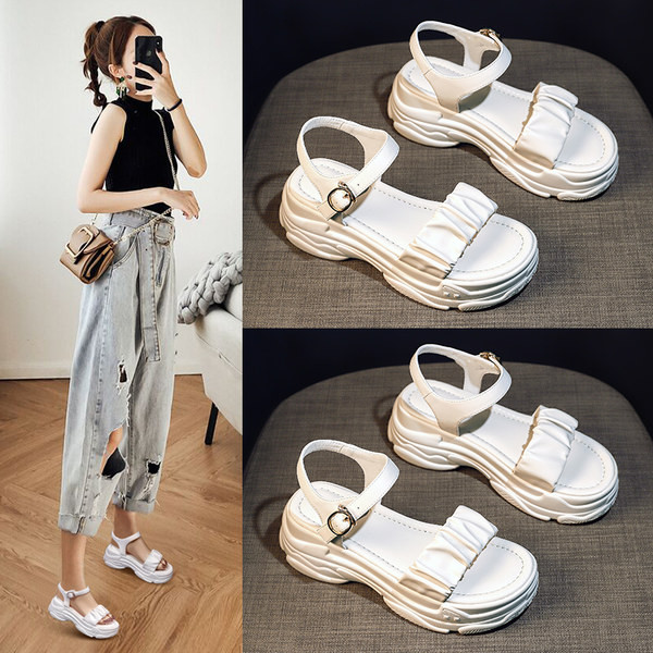 Metallist pandlaga kunstnahast sandaalide uus mudel