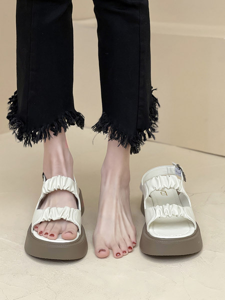 Ležerne tenisice s remenčićima od eko kože