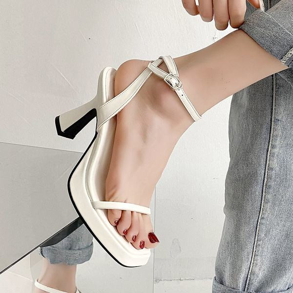 Ženske kožne sandale na visoku petu 9 cm i metalnu kopču