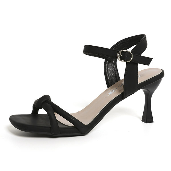 Moderne ženske sandale na petu visine 9 cm