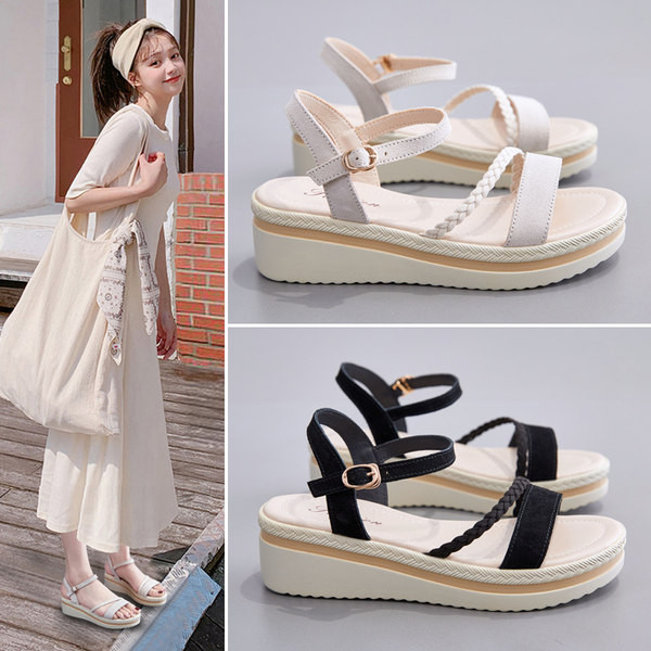 Ženske sandale sa platformom i kopčom