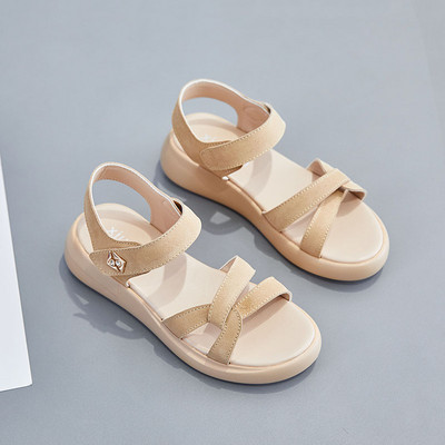 Casual γυναικεία σανδάλια με κούμπωμα velcro - μαύρο και μπεζ χρώμα