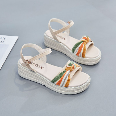 Ženske ležerne sandale s ravnim potplatom