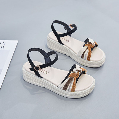 Ženske ležerne sandale s ravnim potplatom