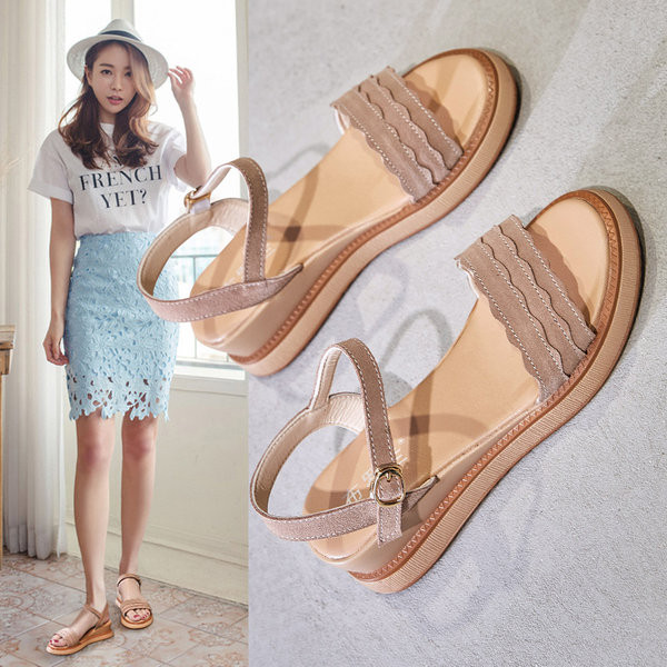 Moderne ženske sandale sa kopčom - dva modela