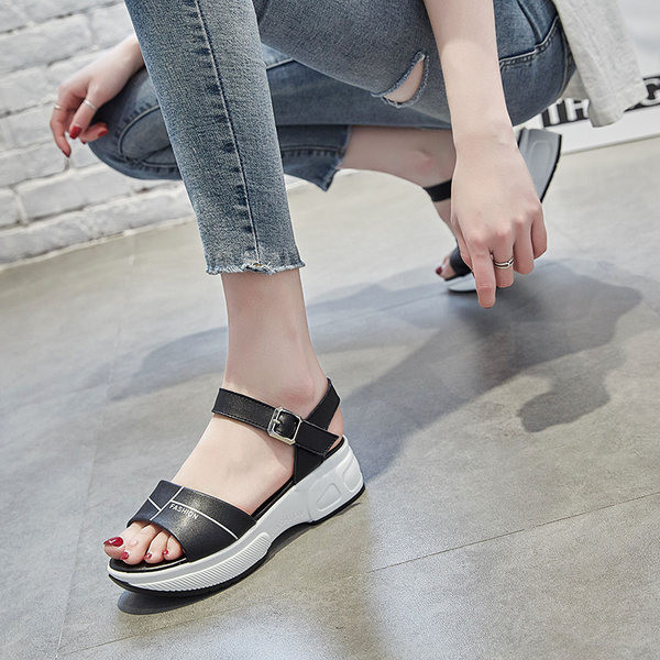 Ljetne ženske sandale od eko kože - bijele i crne