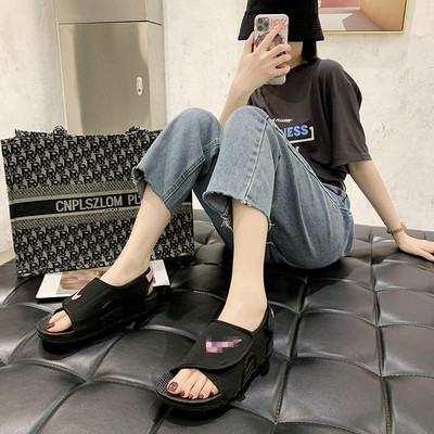 Ljetne sandale od brušene kože s čičkom