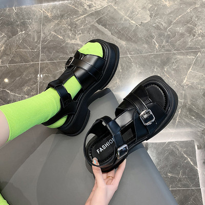 Moodsad naiste sandaalid pannalde ja 5 cm platvormiga