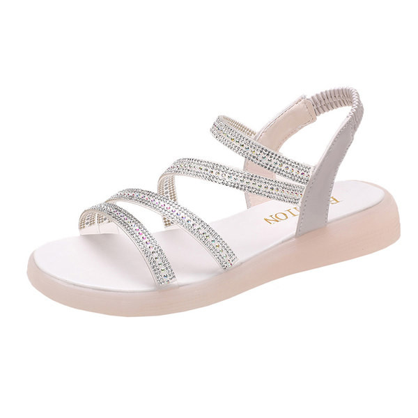 Ženske sandale s tankim remenčićima i sjajnim efektom