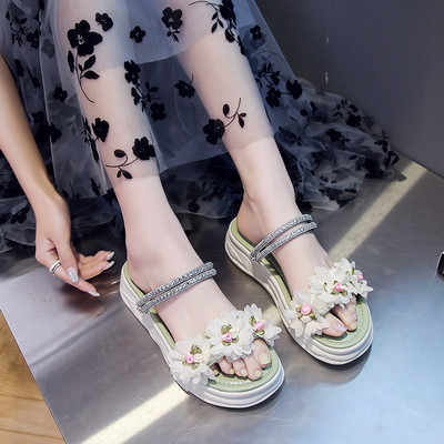 Ležerne ženske sandale sa 3D elementom - dvije boje