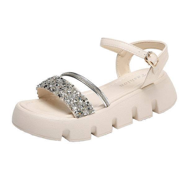 Naiste läikivate osakestega sandaalid