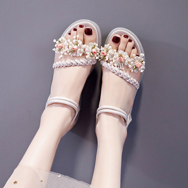 3D-kaunistusega vabaaja naiste sandaalid