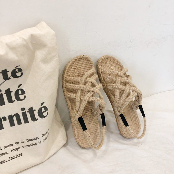 Naiste ristrihmadega sandaalid