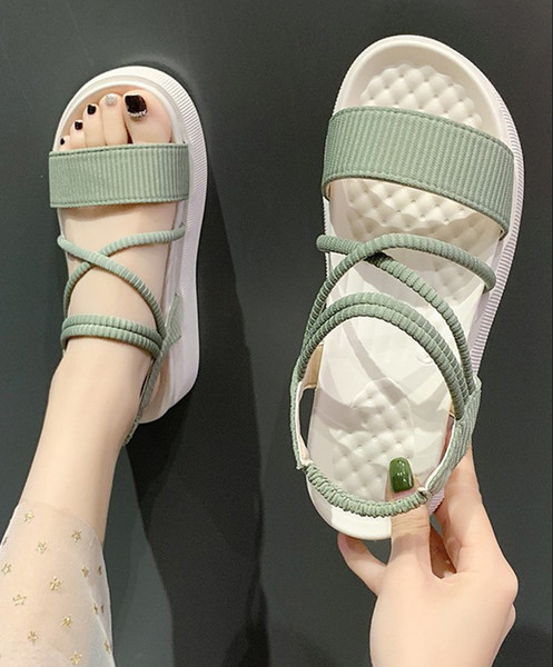 Naiste sandaalid tekstiilist ristrihmadega