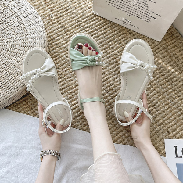 Novi model ženskih sandala od umjetne kože sa kopčom i perlicama