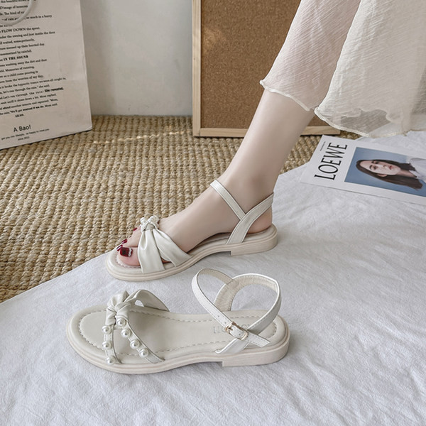 Novi model ženskih sandala od umjetne kože sa kopčom i perlicama