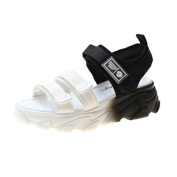 Naiste takjapaelaga spordisandaalid - kolme värvi