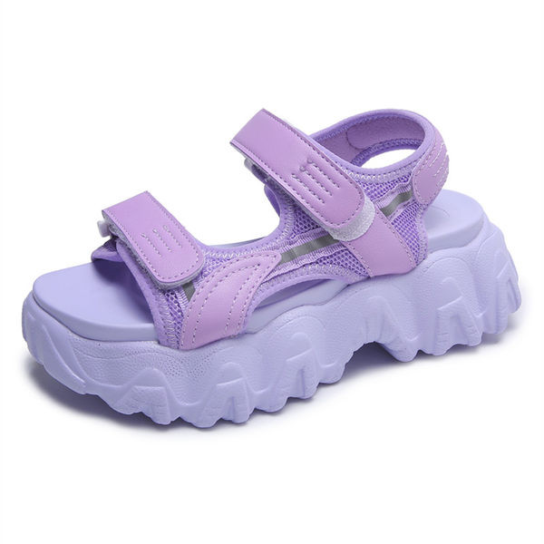 Kareda tallaga vabaaja sandaalid