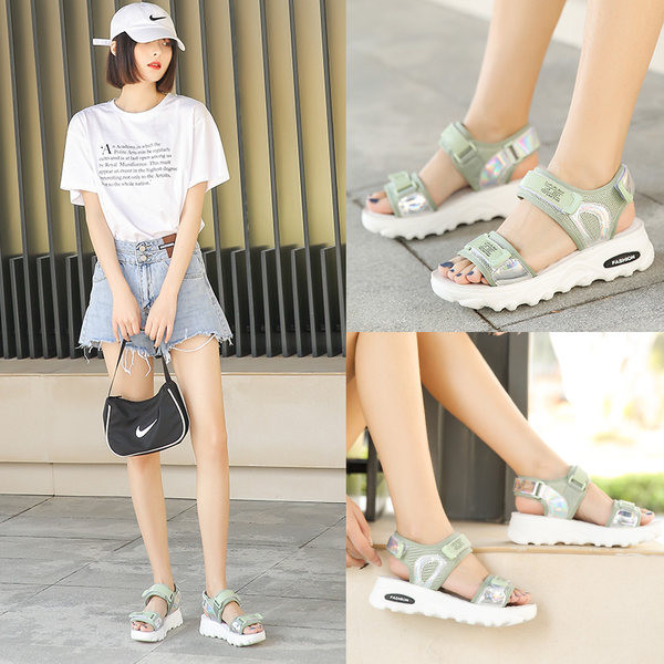 Sportske i ležerne sandale s grubim potplatom