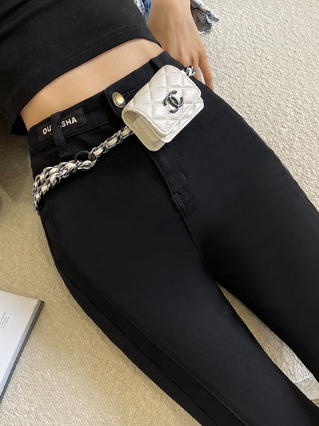 Naiste vabaaja retuusid kõrge vöökohaga, puhas mudel