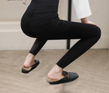 Naiste kõrge vöökoha ja nööpidega retuusid