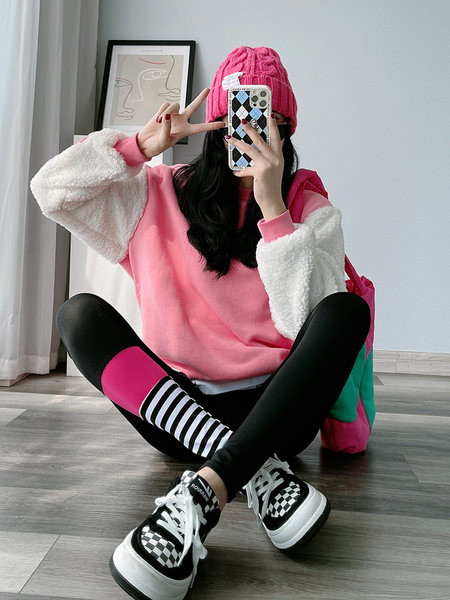 Uus kõrge vöökohaga naiste retuuside mudel