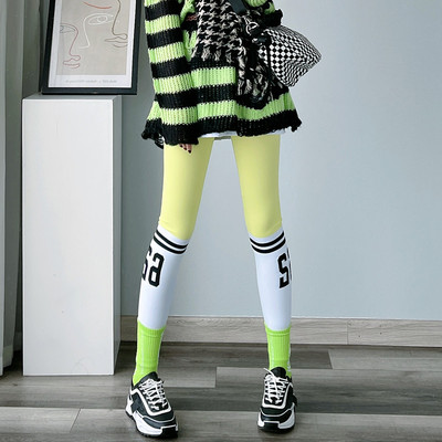 Sportski klin s natpisima