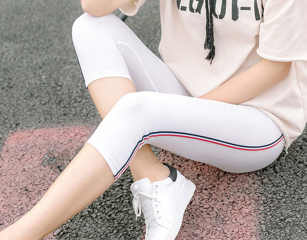 Uus 3/4 pikkusega naiste sportretuuside mudel